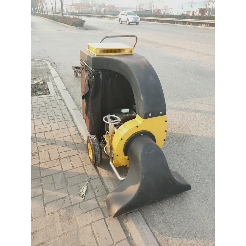Outdoor Power Vacuum - Raccoglitore di foglie/rottami a motore semovente