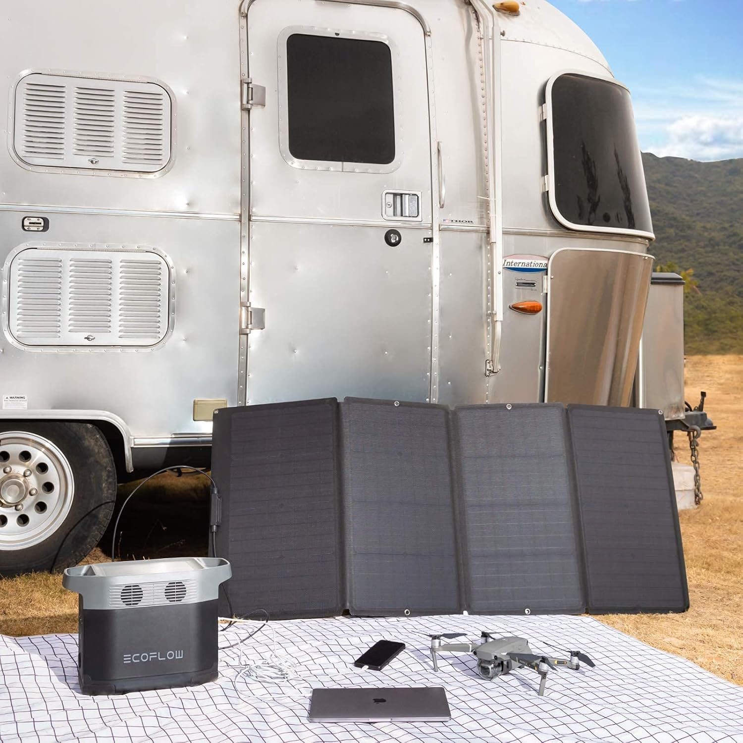 Pannello Solare Pieghevole da  - Outdoor Power Station recensione e prezzo